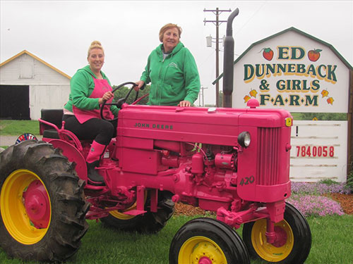 Ed Dunneback & Girls Farm Market
